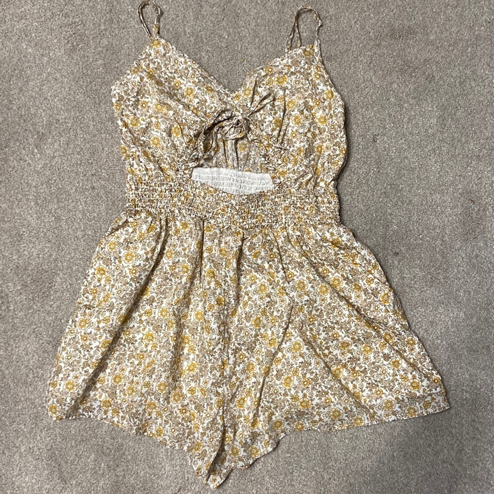American Eagle Yellow Floral Cut Out Romper Size S